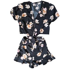 ❤️Valentine's Special❤️ Take 20% Off! Dynamite Black Floral Women Shorts